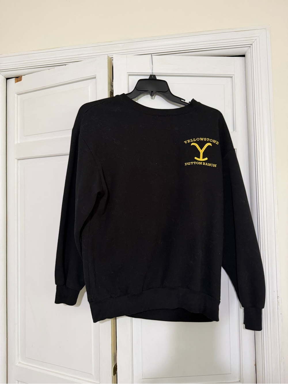 Yellowstone Dutton Ranch Black Crewneck Sweatshirt